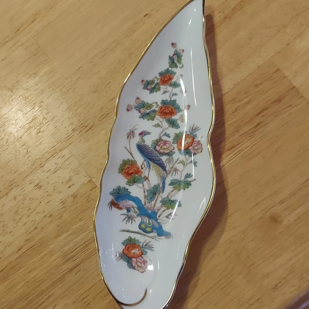 Rare Vintage Wedgwood Kutani Crane Gold Trim Narrow‎ Leaf Tray